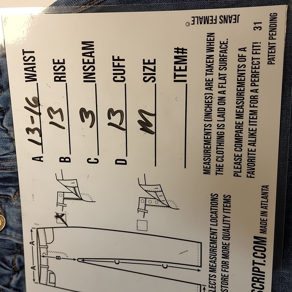 Forever 21  Size medium paper bag waste shorts  E57 - Picture 6 of 6